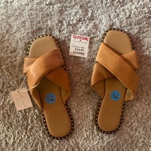 Mila Paoli Women’s Leather Sandals